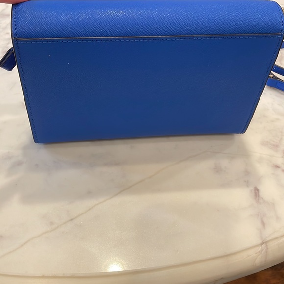 NEW without tags Tory Burch Emerson Crossbody Blue Purse with removable strap - Picture 11 of 12